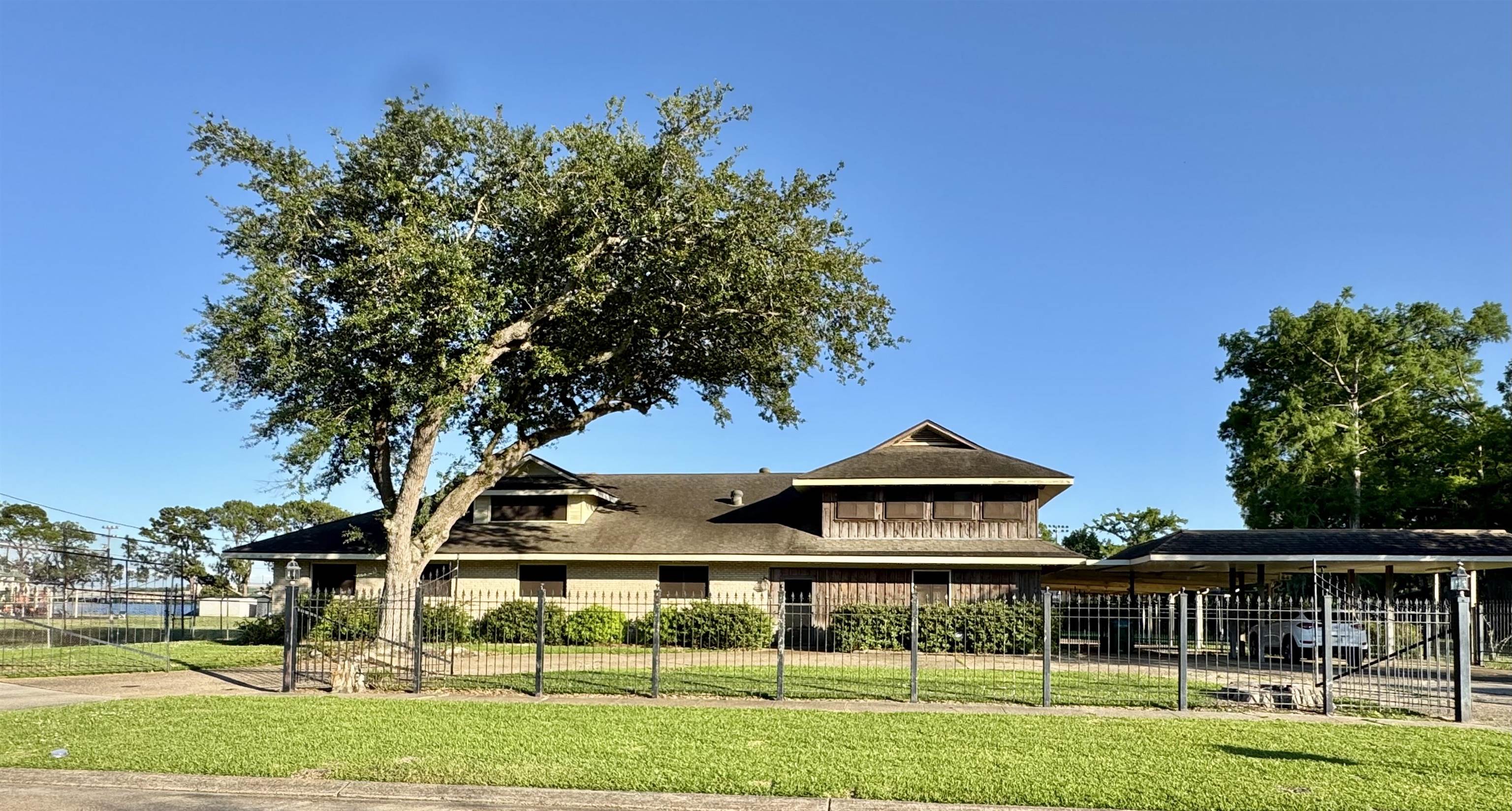 814 Spruce St, Morgan City, Louisiana image 2