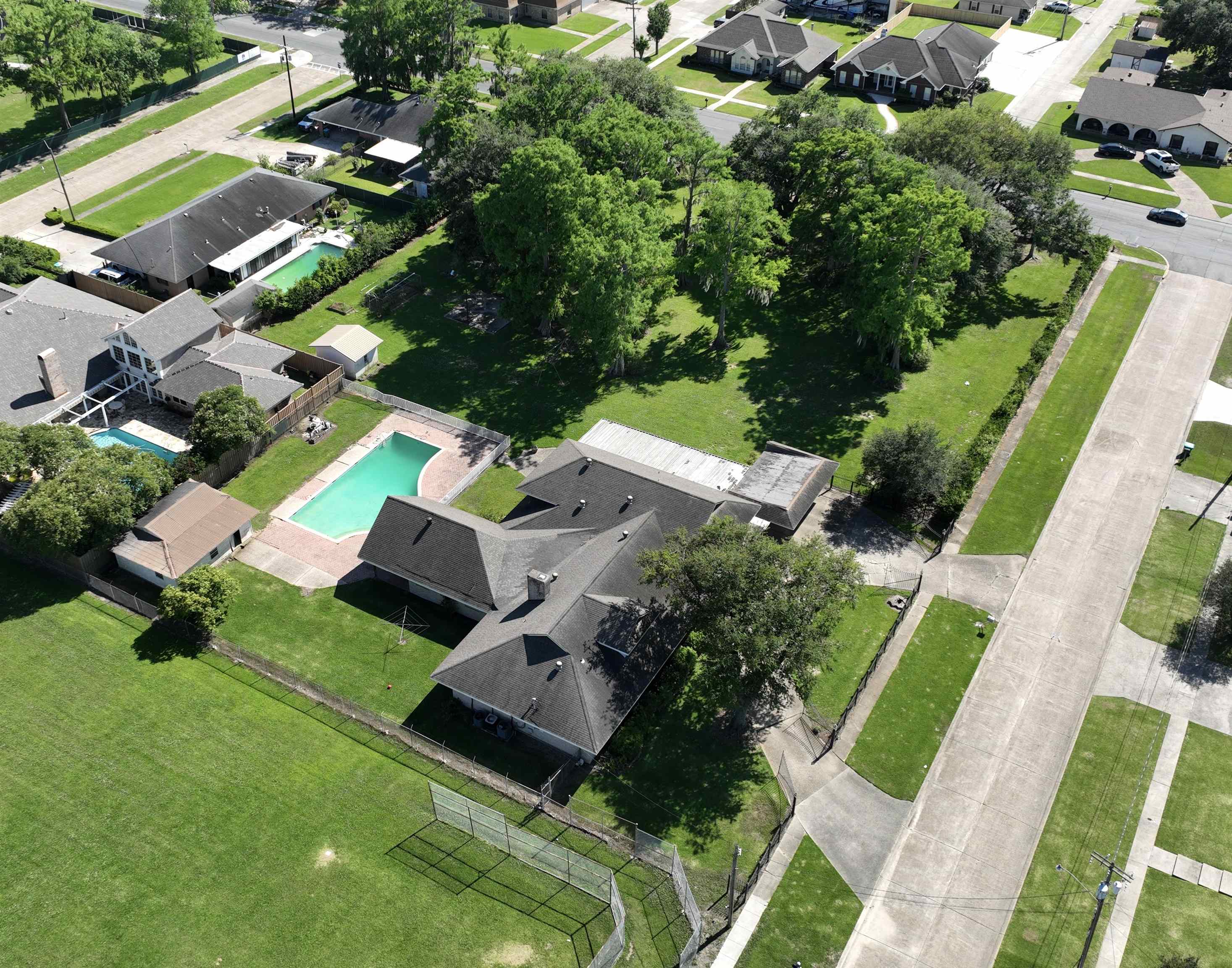 814 Spruce St, Morgan City, Louisiana image 4