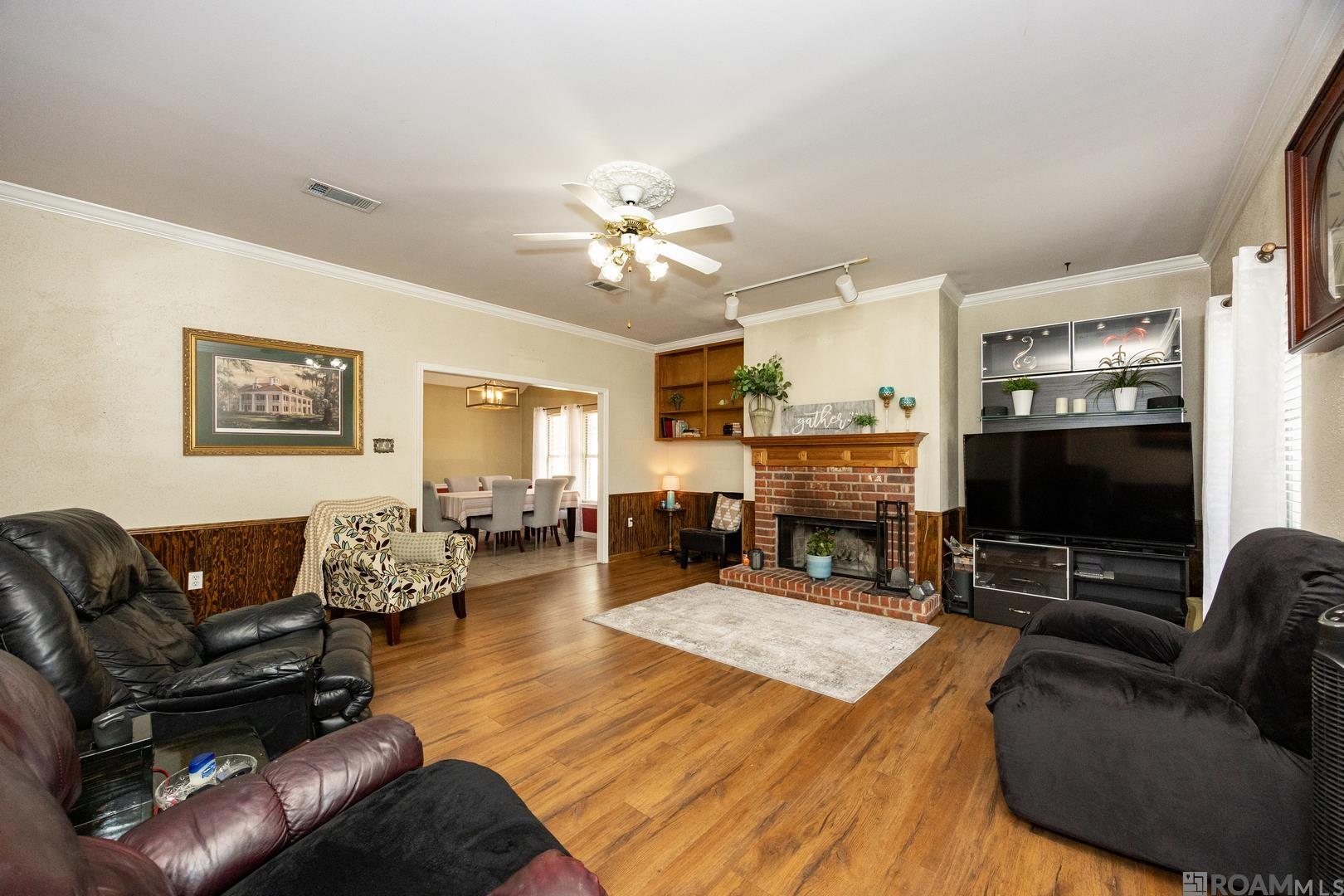 919 Maywood Dr, Denham Springs, Louisiana image 4