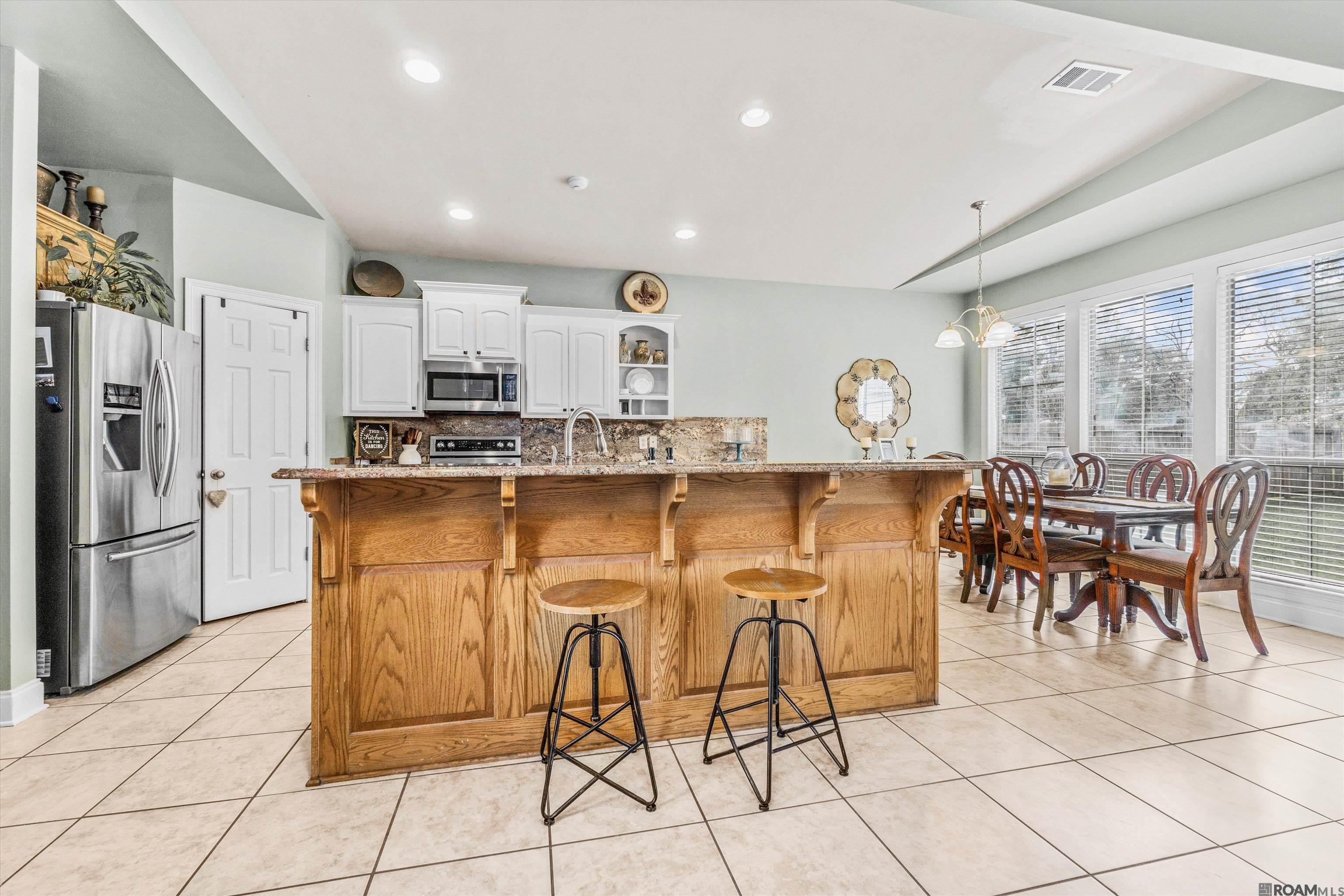 11135 Peaks Ave, Walker, Louisiana image 2