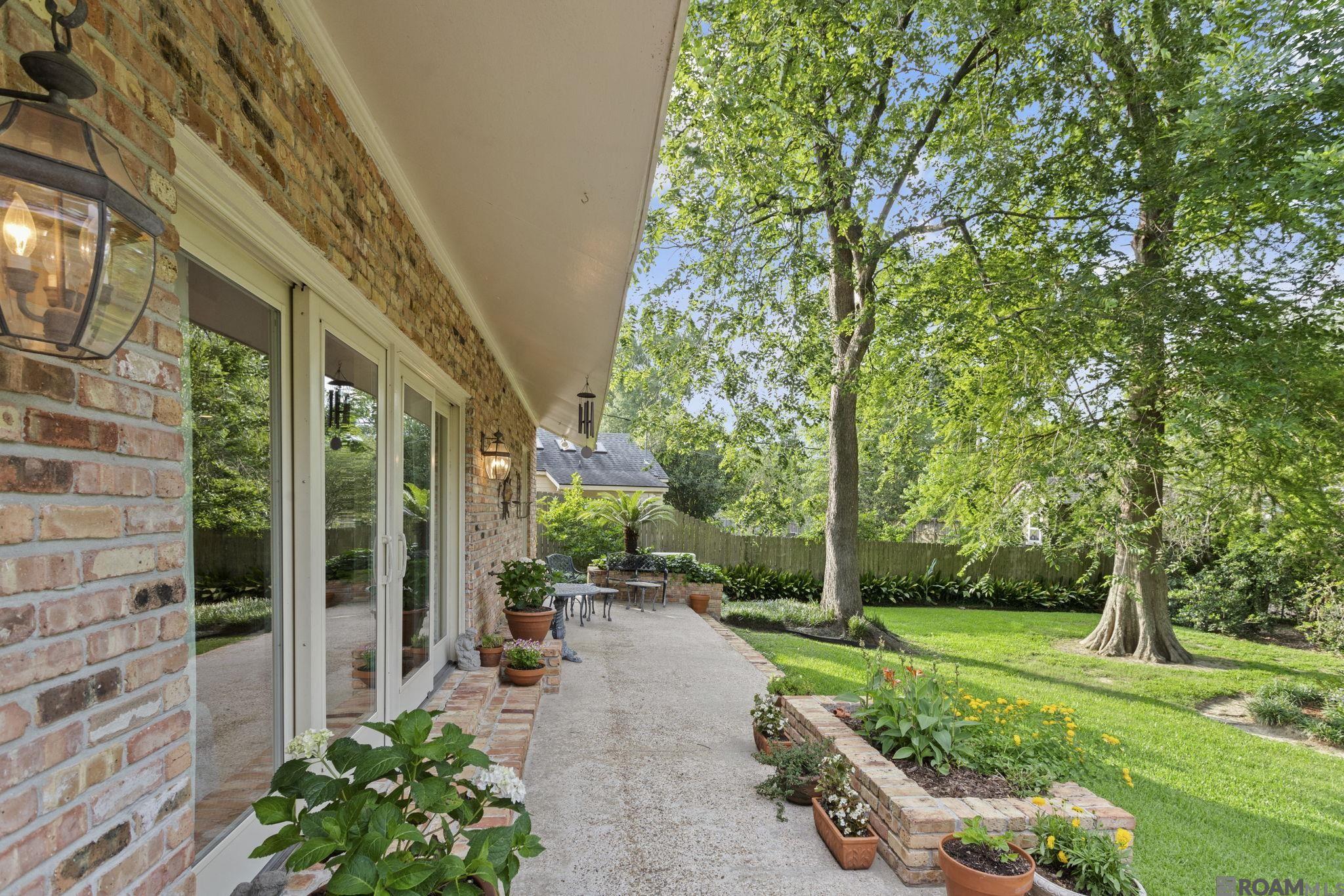 5889 Hyacinth Ave, Baton Rouge, Louisiana image 25