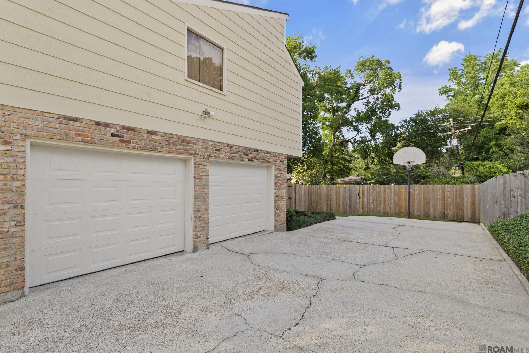 5889 Hyacinth Ave, Baton Rouge, Louisiana image 23