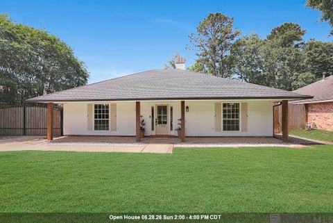 Homes For Sale - 7816 Menlo Dr<br/> Baton Rouge, LA 70808