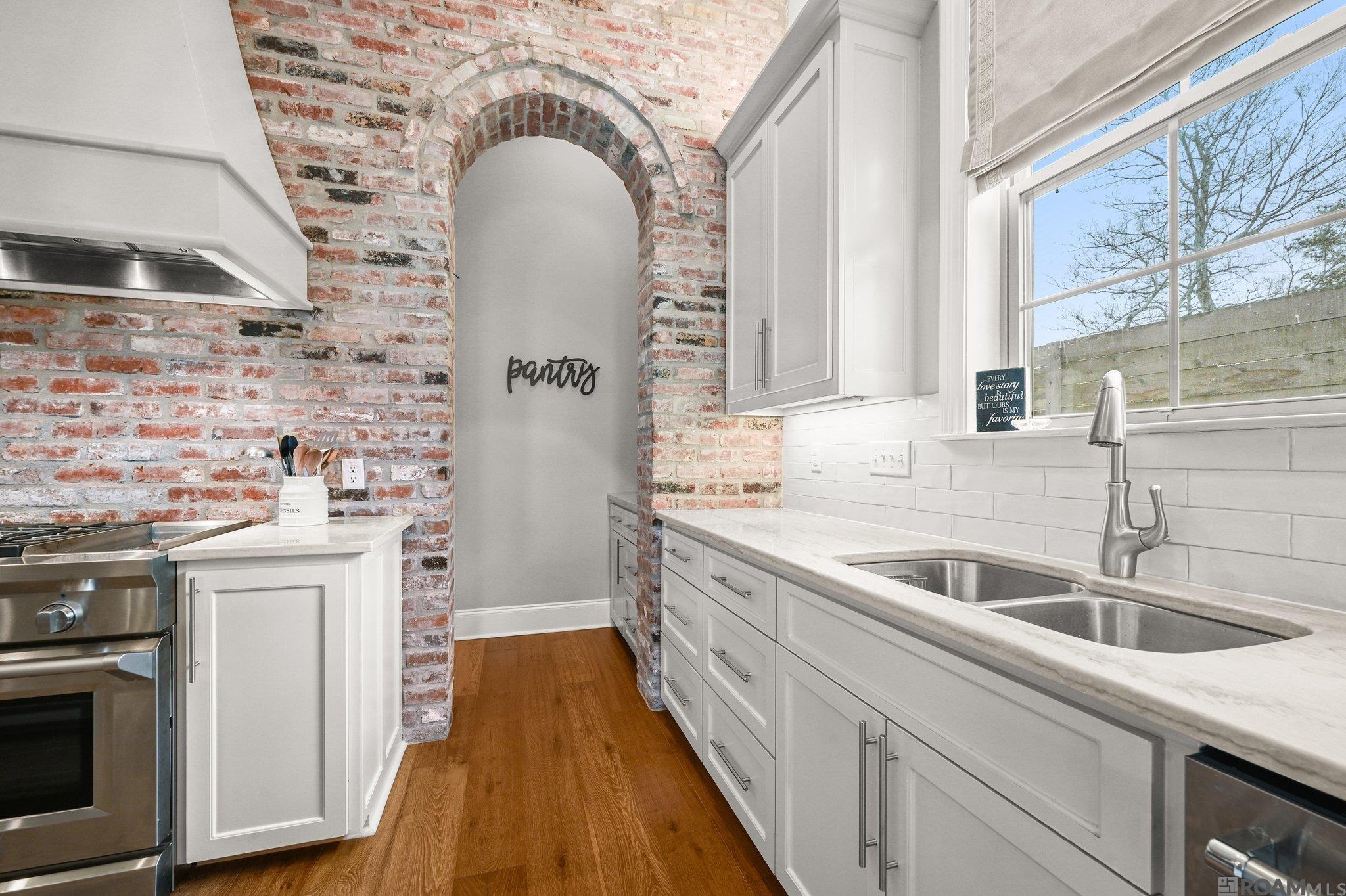 4265 Poplar St, Baton Rouge, Louisiana image 8