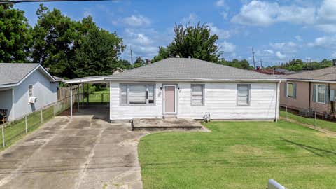 Homes For Sale - 305 Patterson St<br/> Houma, LA 70363