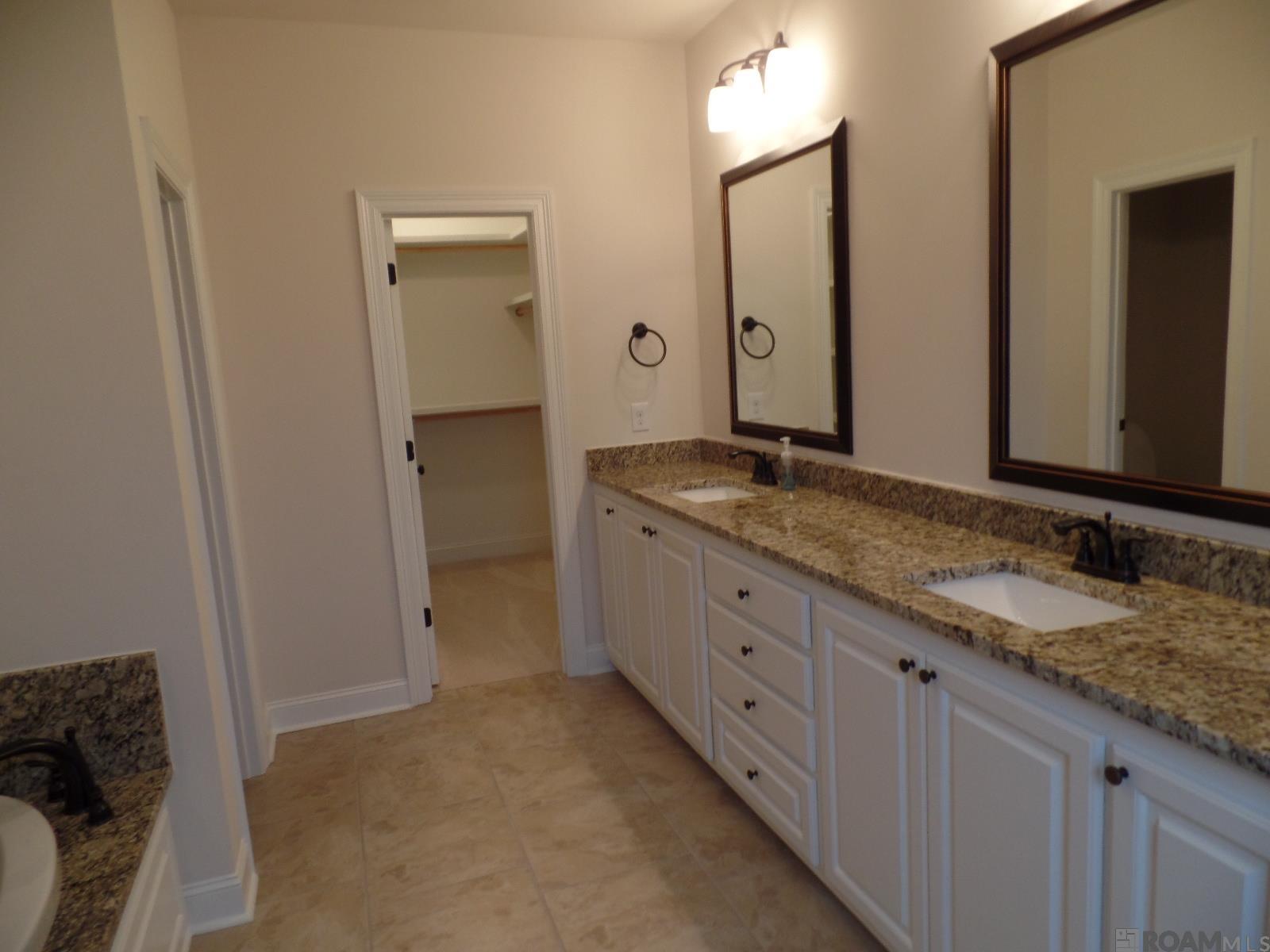 2160 Shadowbrook Dr, Baton Rouge, Louisiana image 16