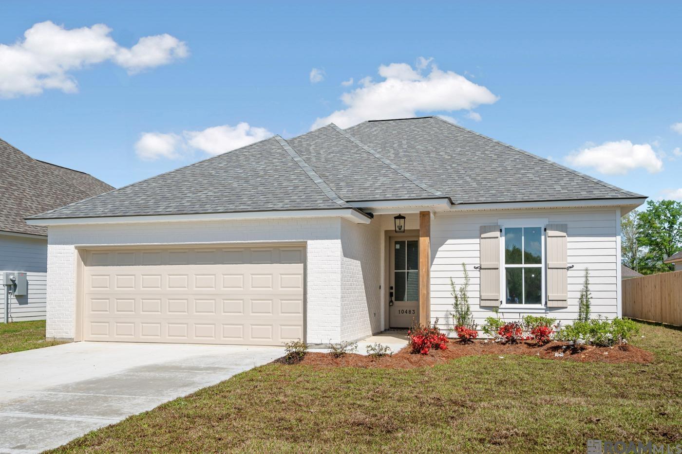 10483 Highcrest Dr, Denham Springs, Louisiana image 1