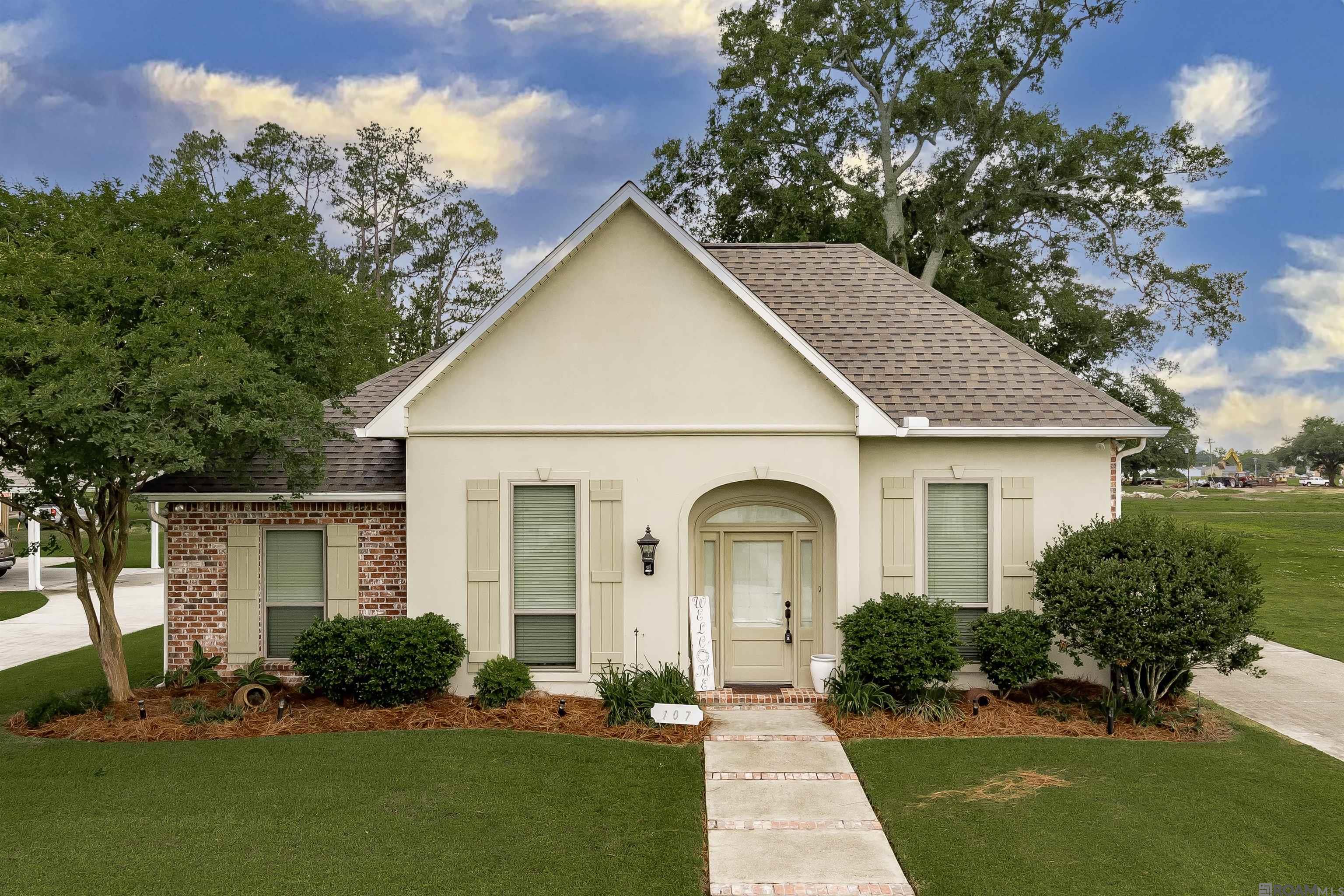107 River Run Ct, New Roads, Louisiana image 1