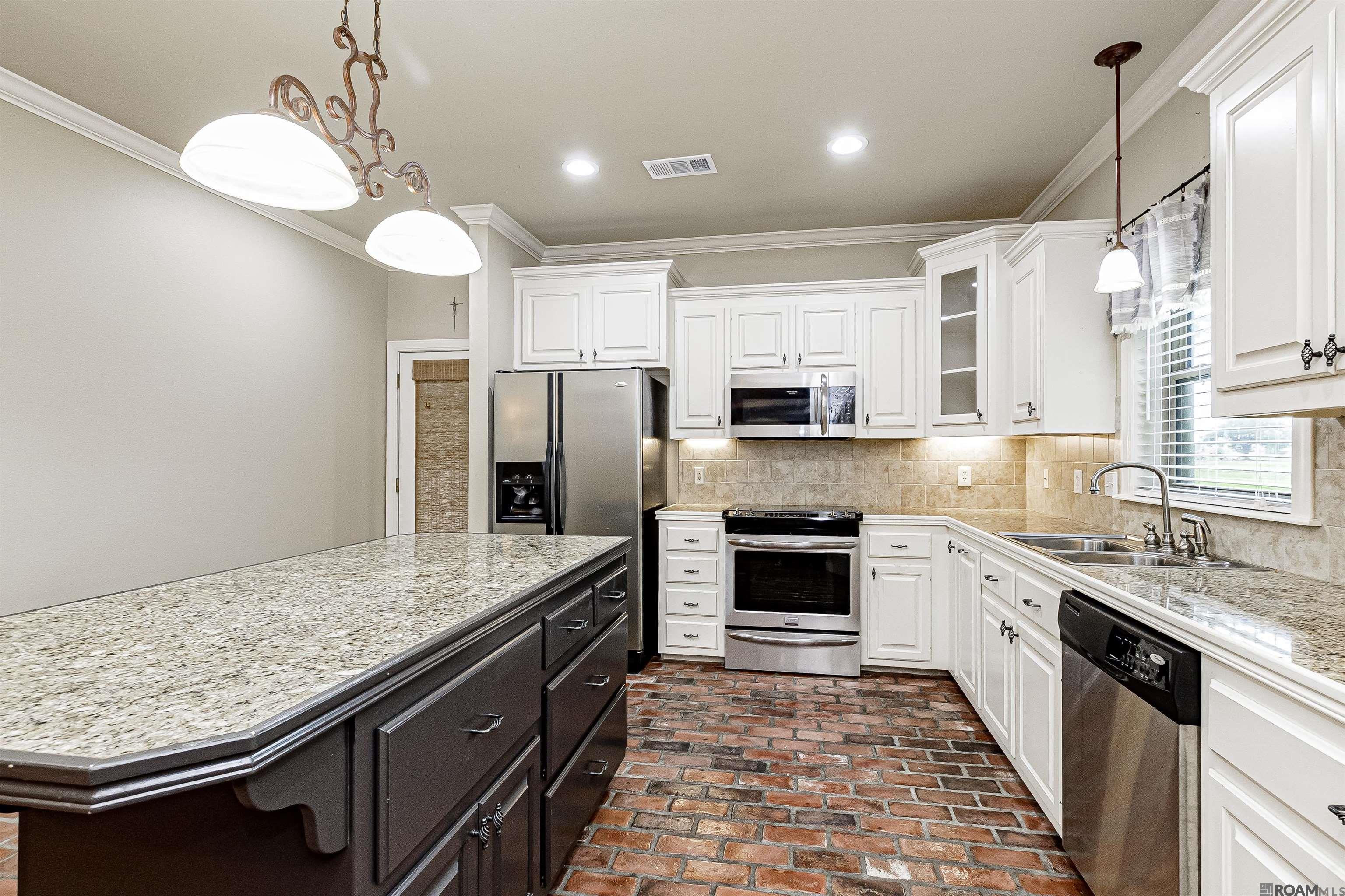107 River Run Ct, New Roads, Louisiana image 2