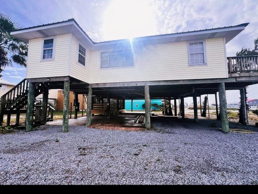 114 CENTRAL AVE, GRAND ISLE, LA 70358 - Image c55f48f3a7c42e9d1fb0c004242cb2e1/3873889862