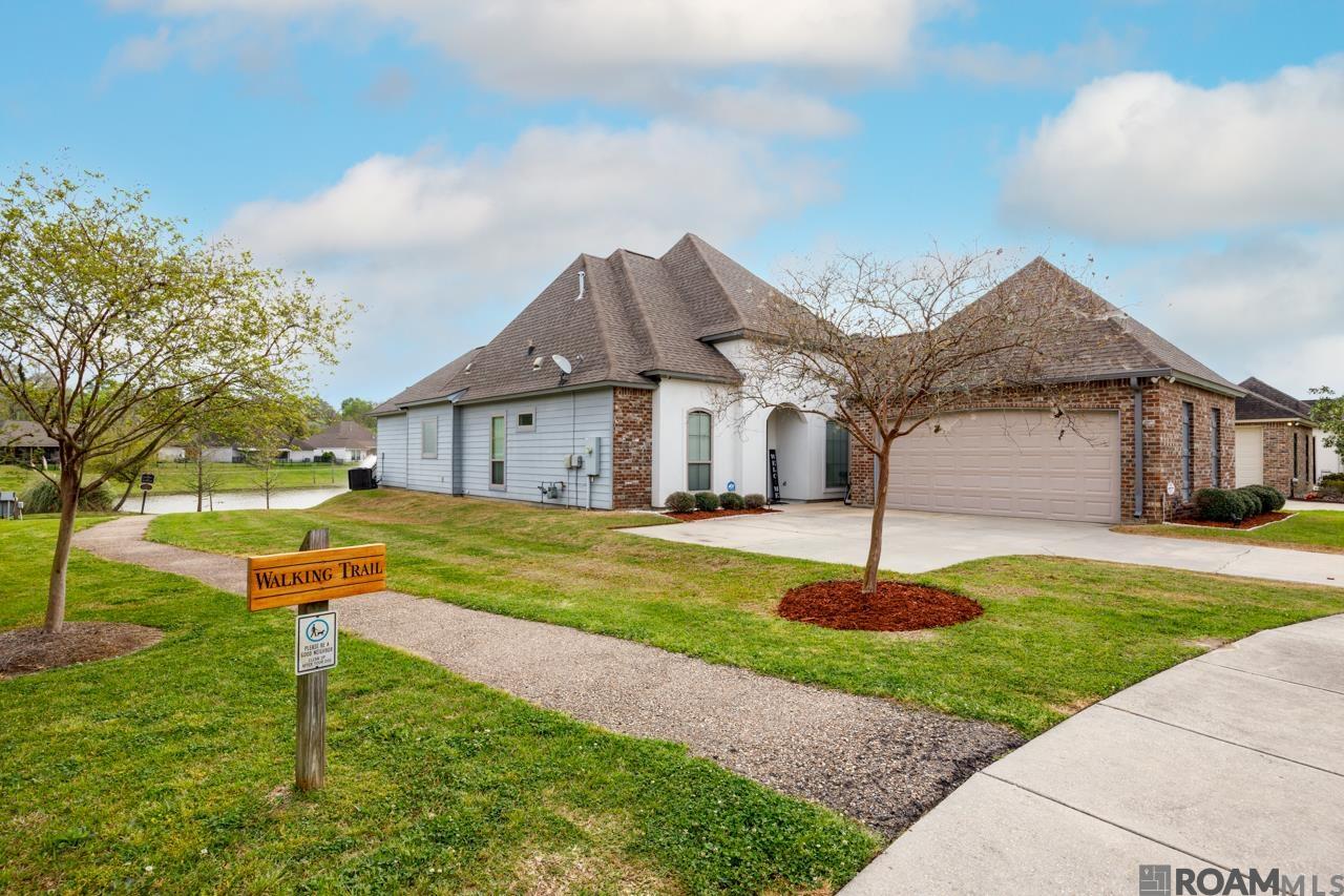 8213 Seville Ct, Baton Rouge, Louisiana image 1