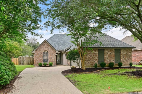 Homes For Sale - 16335 Somersby Ave<br/> Baton Rouge, LA 70817