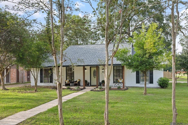 14741 SADDLE AVE, BATON ROUGE, LA 70818 - Image c65d92ffaaf9b51c66f9df2061eafd39/334185871