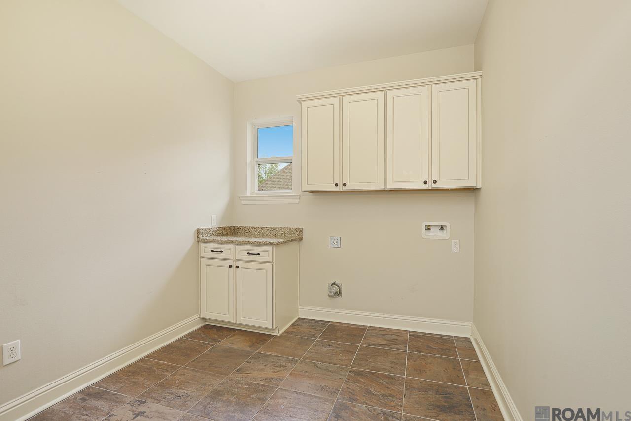 18184 Old Reserve Dr, Prairieville, Louisiana image 33