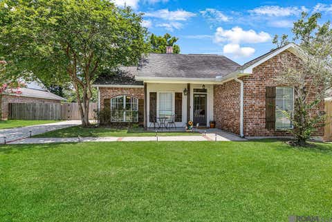 Homes For Sale - 32536 Cedar Ct<br/> Denham Springs, LA 70706
