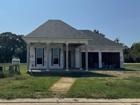 Homes For Sale - 5224 Stonewater Dr<br/> Gonzales, LA 70737