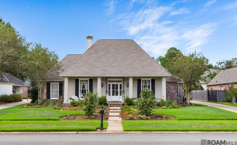 Homes For Sale - 19222 S Trent Jones Dr<br/> Baton Rouge, LA 70810