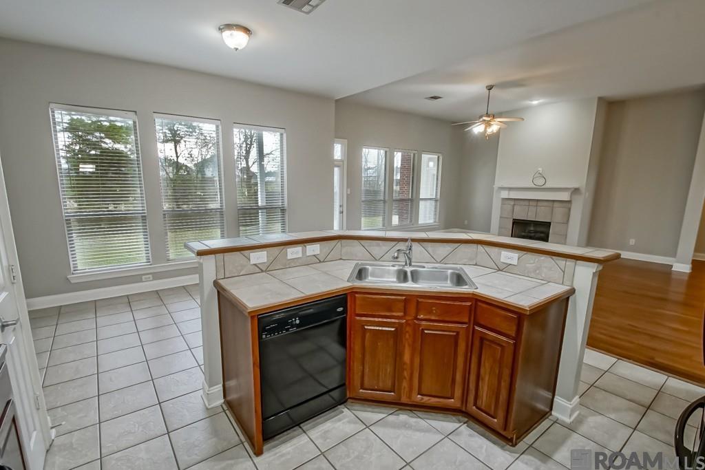 12600 Woodland Hill Rd, Denham Springs, Louisiana image 13