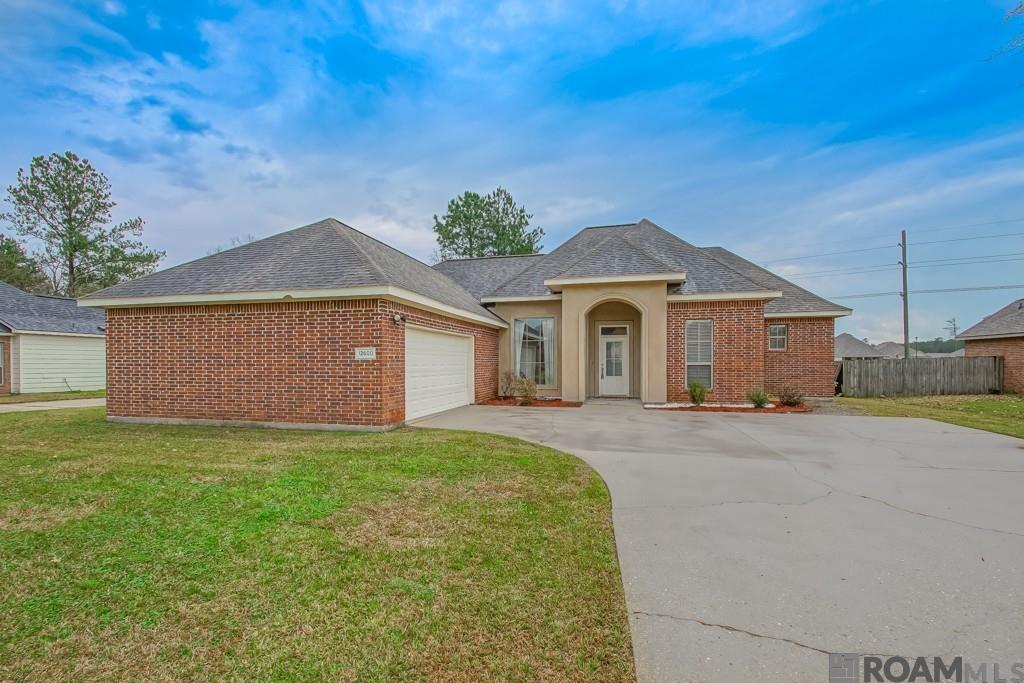 12600 Woodland Hill Rd, Denham Springs, Louisiana image 1