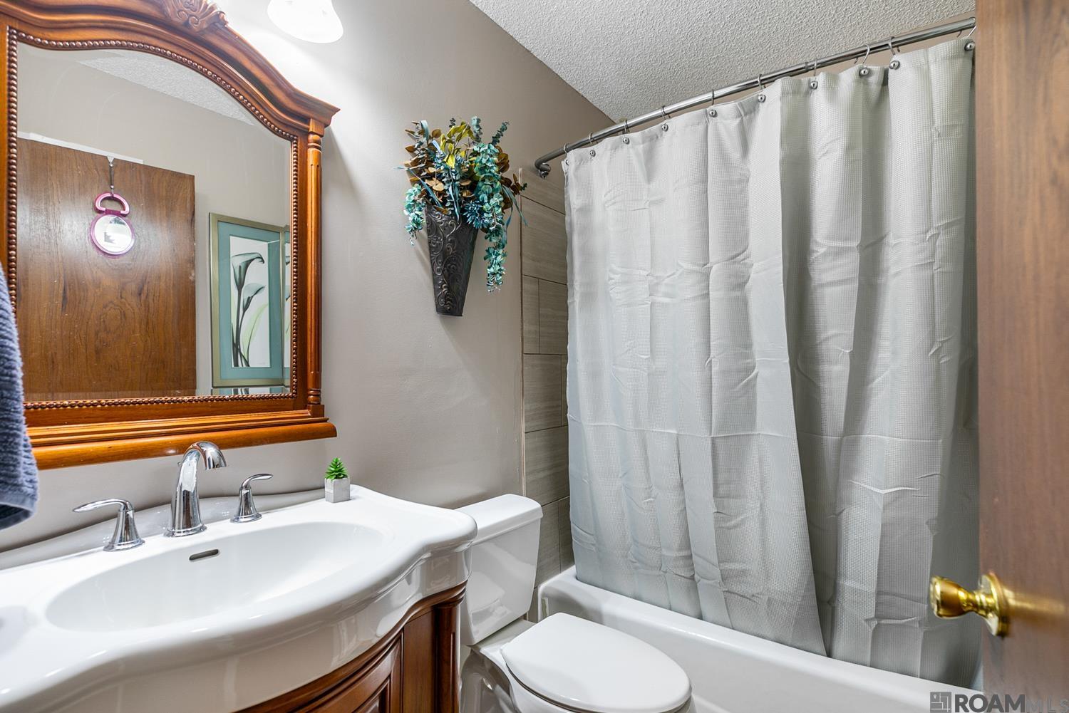 22314 Rolling Acres Dr, Denham Springs, Louisiana image 15