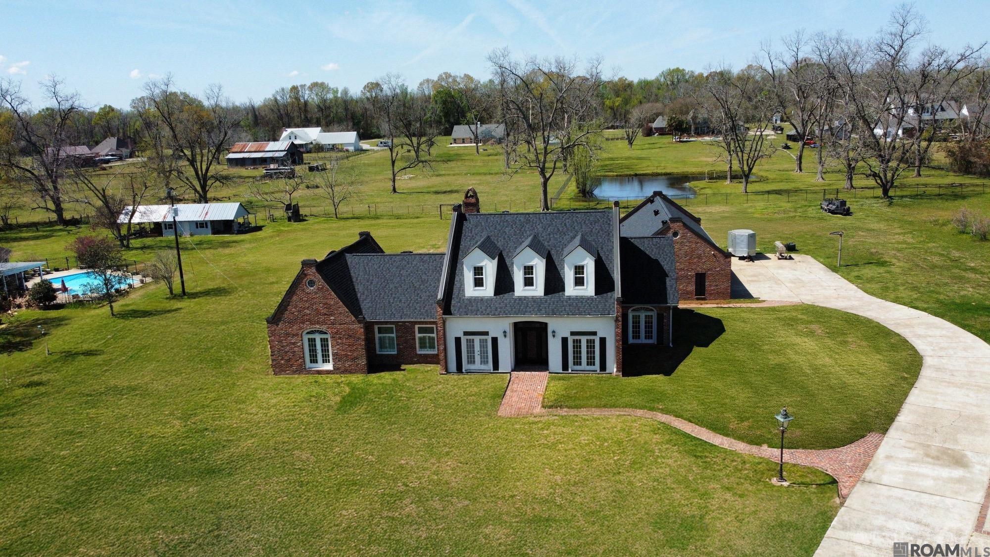 23421 Sunnyside Ln, Zachary, Louisiana image 1
