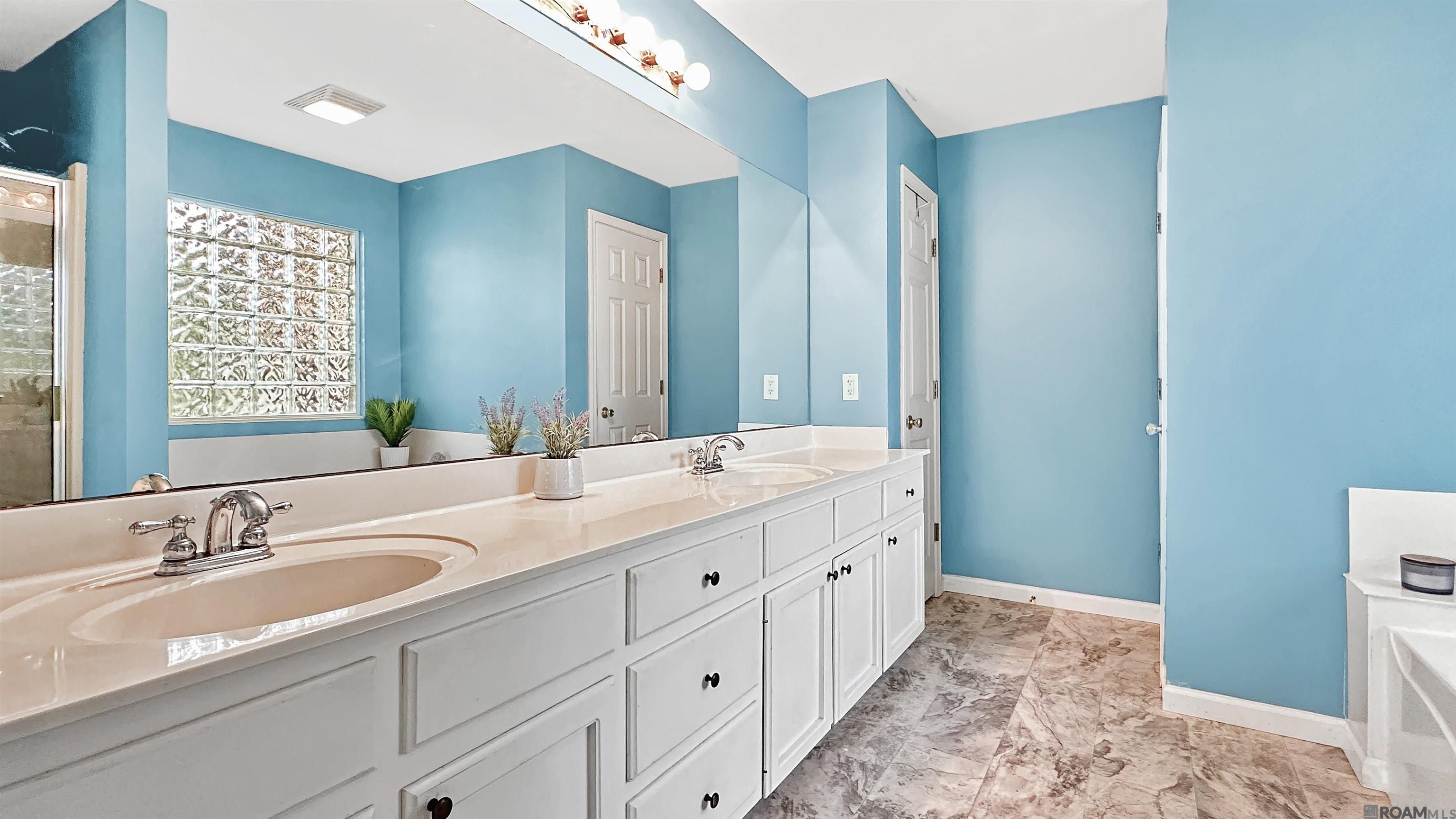 43208 S Henderson Ave, Prairieville, Louisiana image 17