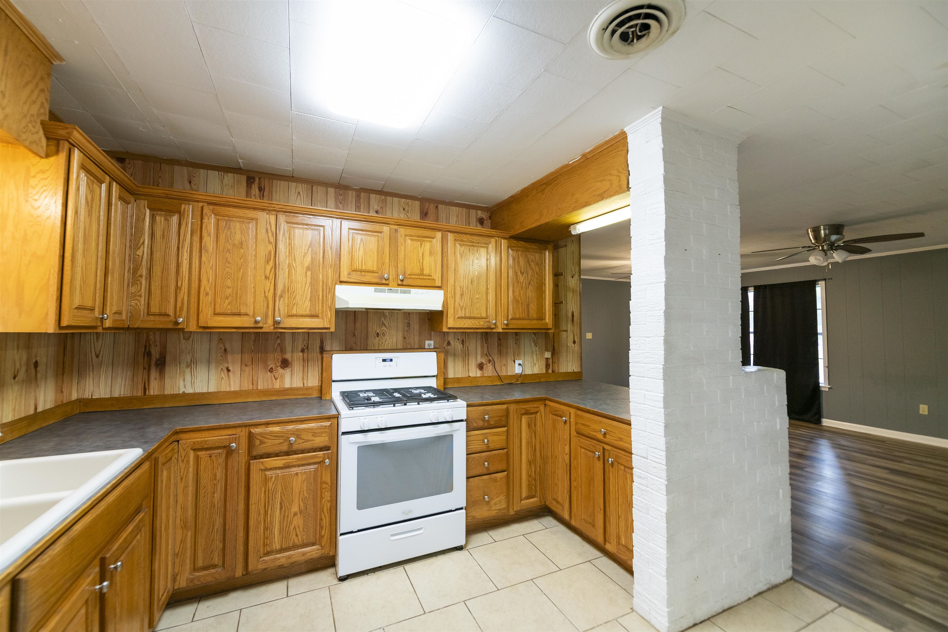 101 E 18th St, Larose, Louisiana image 4