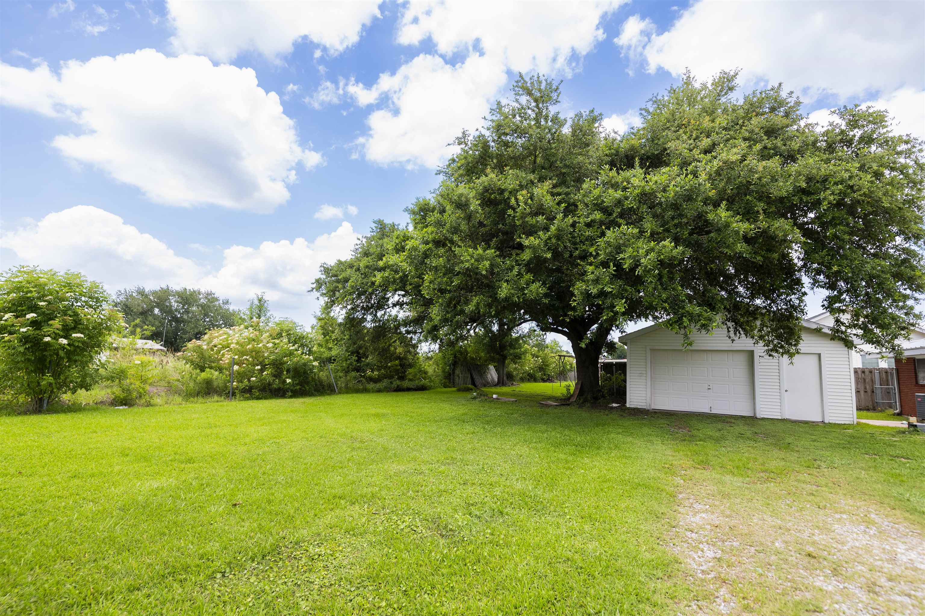 101 E 18th St, Larose, Louisiana image 16