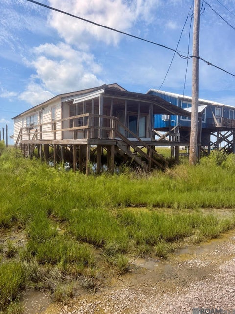 Homes For Sale - 8010 Redfish St<br/> Chauvin, LA 70344