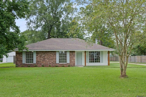Homes For Sale - 40226 Alise Ave<br/> Prairieville, LA 70769