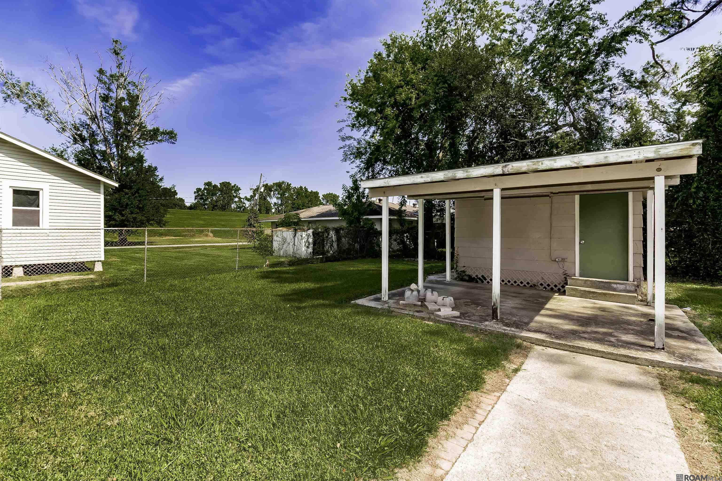 321 Courthouse St, Port Allen, Louisiana image 3