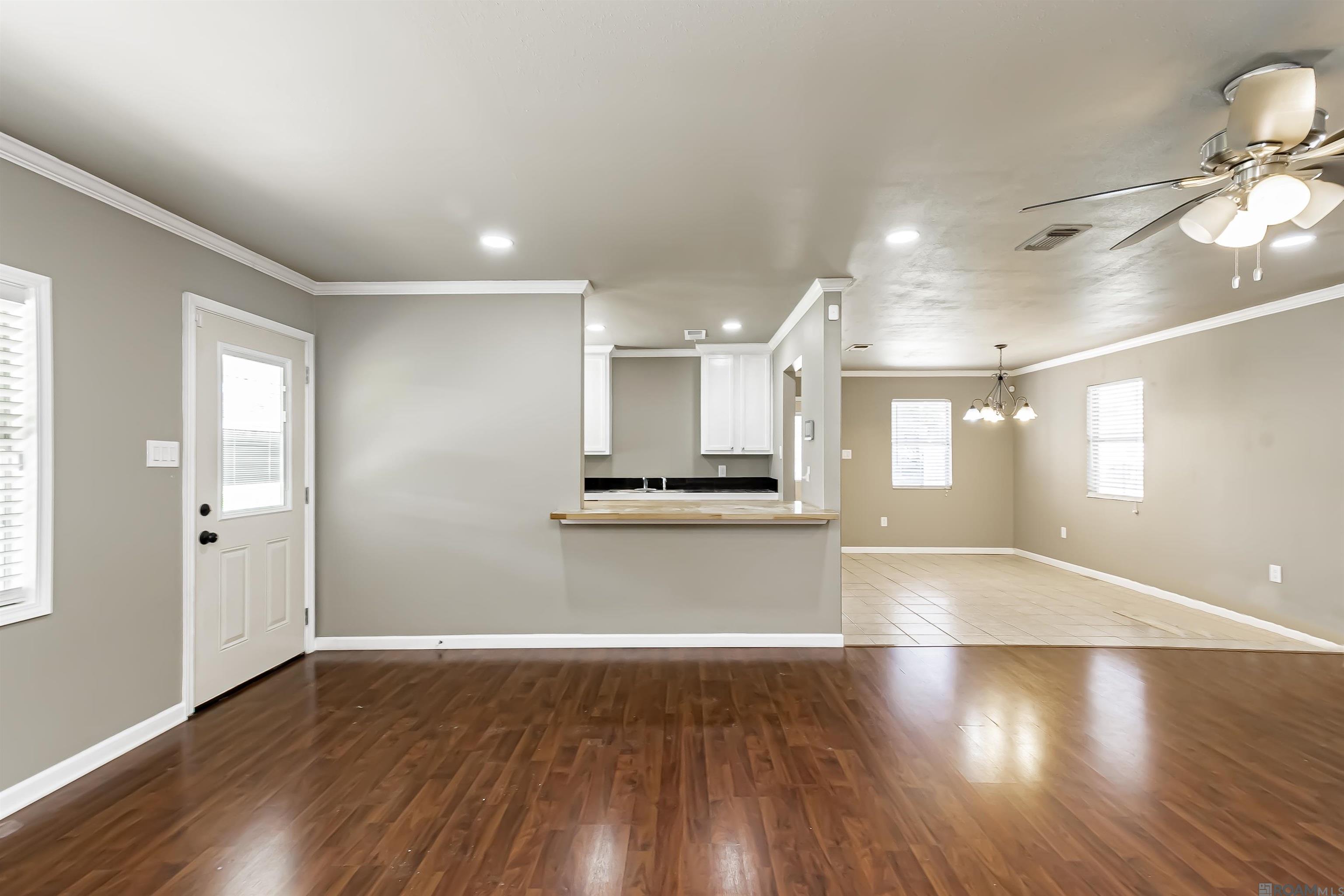 321 Courthouse St, Port Allen, Louisiana image 14
