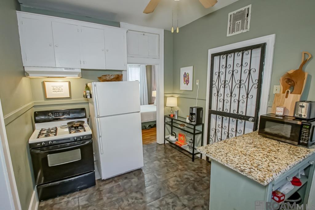 1934 Wisteria St, Baton Rouge, Louisiana image 18