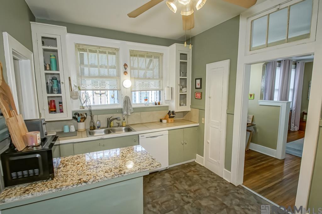 1934 Wisteria St, Baton Rouge, Louisiana image 17
