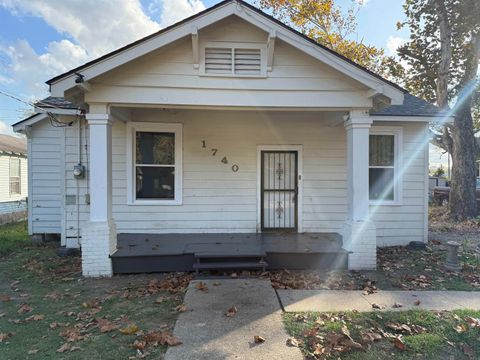 Homes For Sale - 1740 73rd Street<br/> Baton Rouge, LA 70802