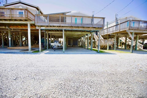 Mobile Home For Sale - 109 Tahiti East Lane<br/> Grand Isle, LA 70358