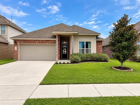 Homes For Sale - 7548 Cherrybark Oak Dr<br/> Gonzales, LA 70737