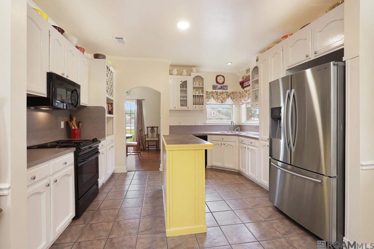 30759 Dunn Rd, Denham Springs, Louisiana image 6