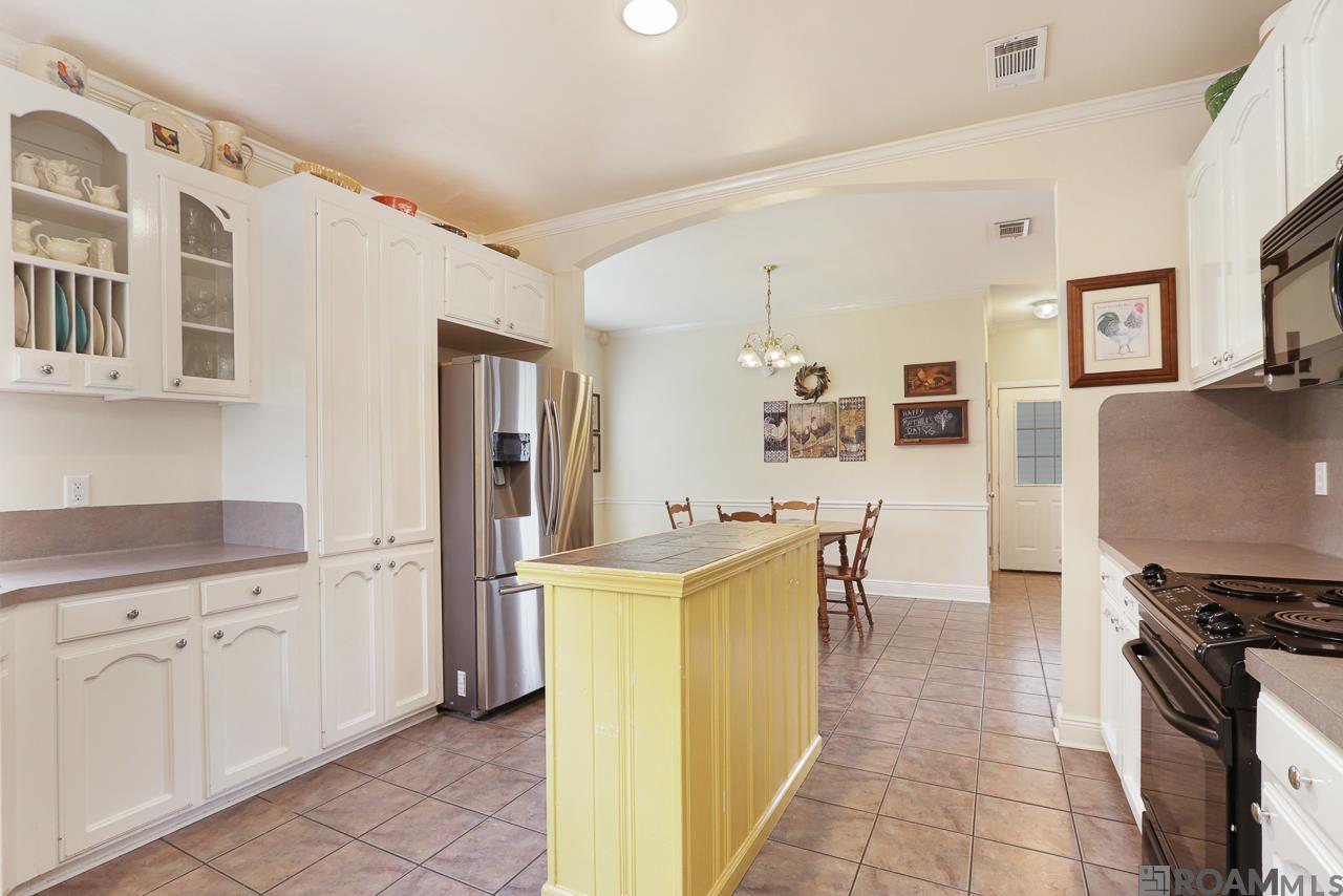 30759 Dunn Rd, Denham Springs, Louisiana image 4