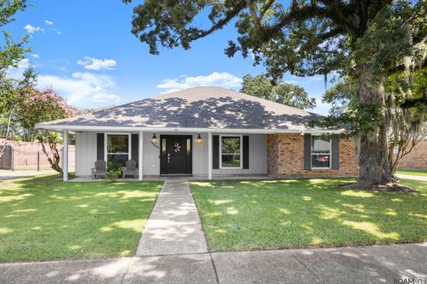 Homes For Sale - 14521 Chimneywood Ave<br/> East Baton Rouge County, Baton Rouge, LA 70816