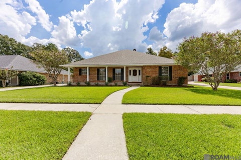 Homes For Sale - 12462 Newcastle Ave<br/> Baton Rouge, LA 70816