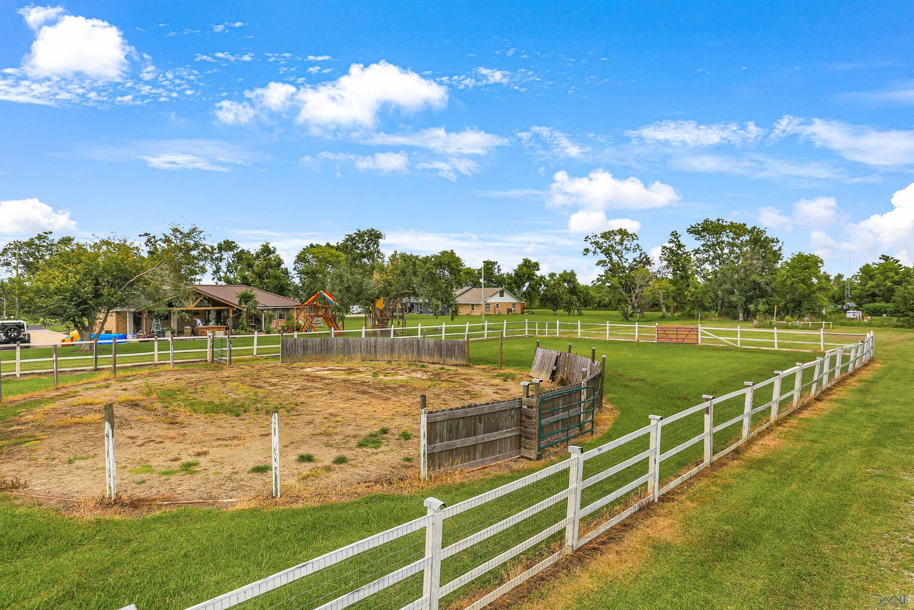 420 Bayou Blue Rd, Houma, Louisiana image 11