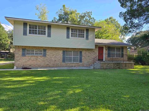 Homes For Sale - 58725 Delacroix Ave<br/> Plaquemine, LA 70764