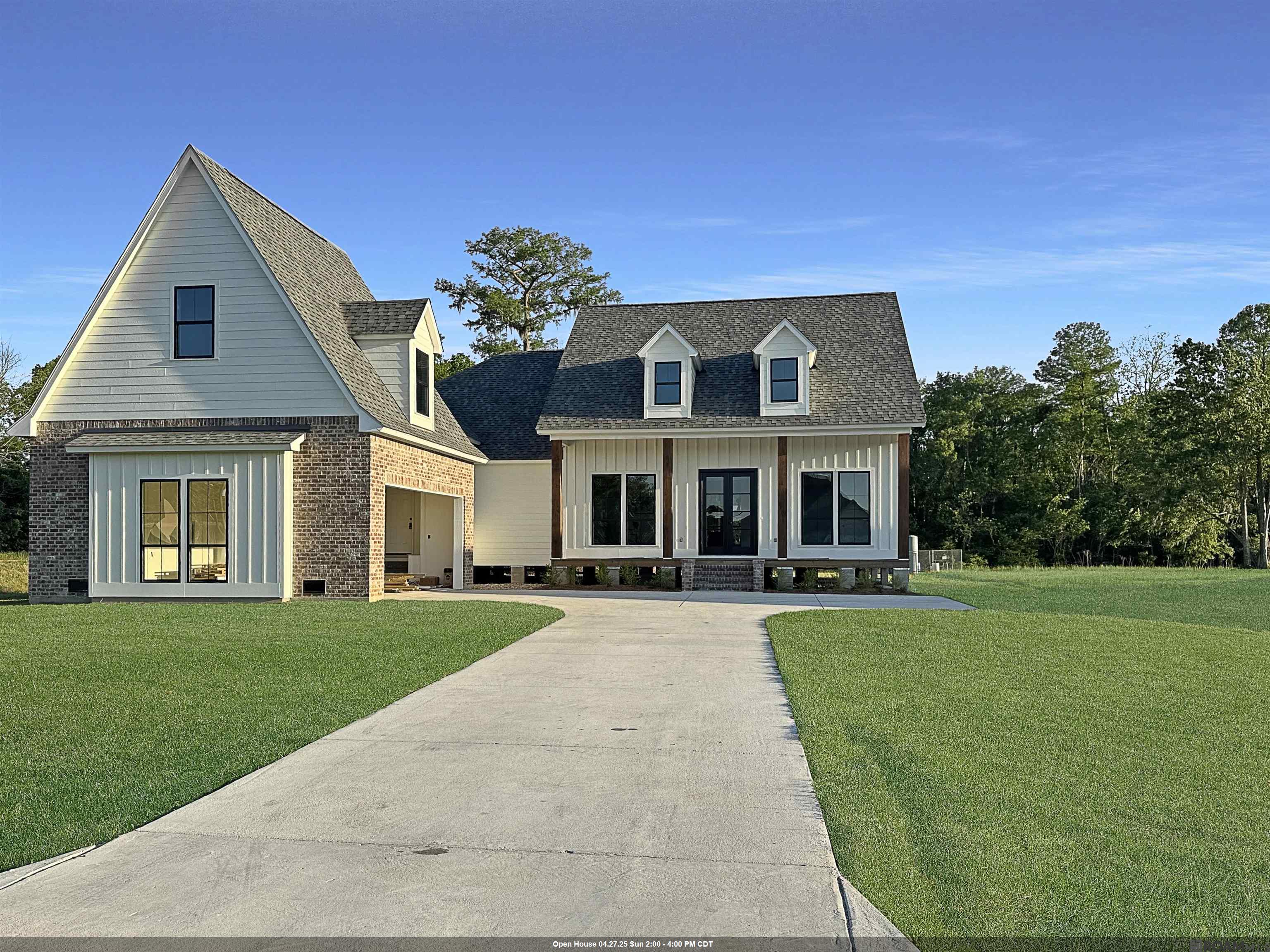 42540 Ron St, Gonzales, Louisiana image 1