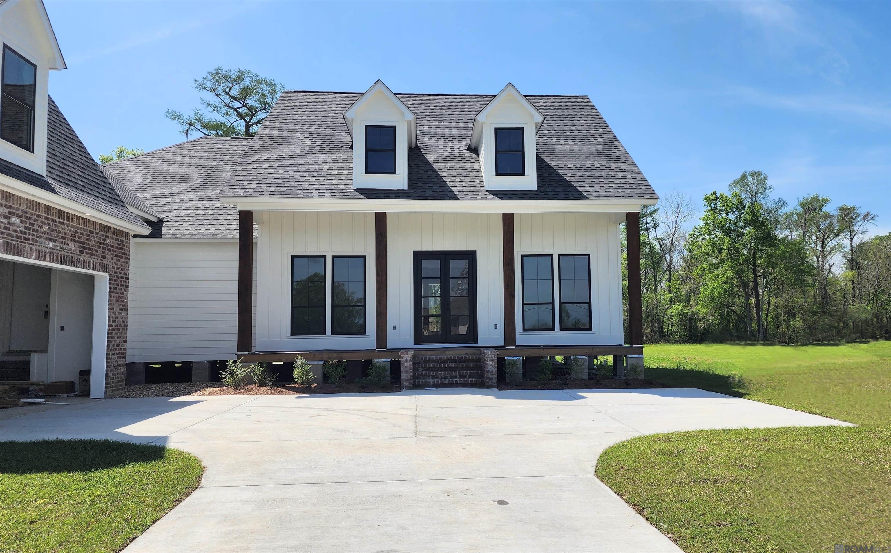 42540 Ron St, Gonzales, Louisiana image 2