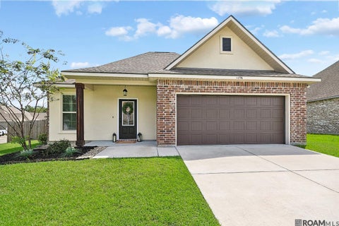 Homes For Sale - 11896 Wildebeest Ridge Dr<br/> Denham Springs, LA 70726