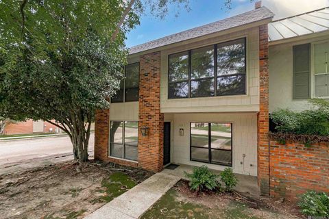 Townhouse For Sale - 5435 Heatherstone Dr<br/> Baton Rouge, LA 70720