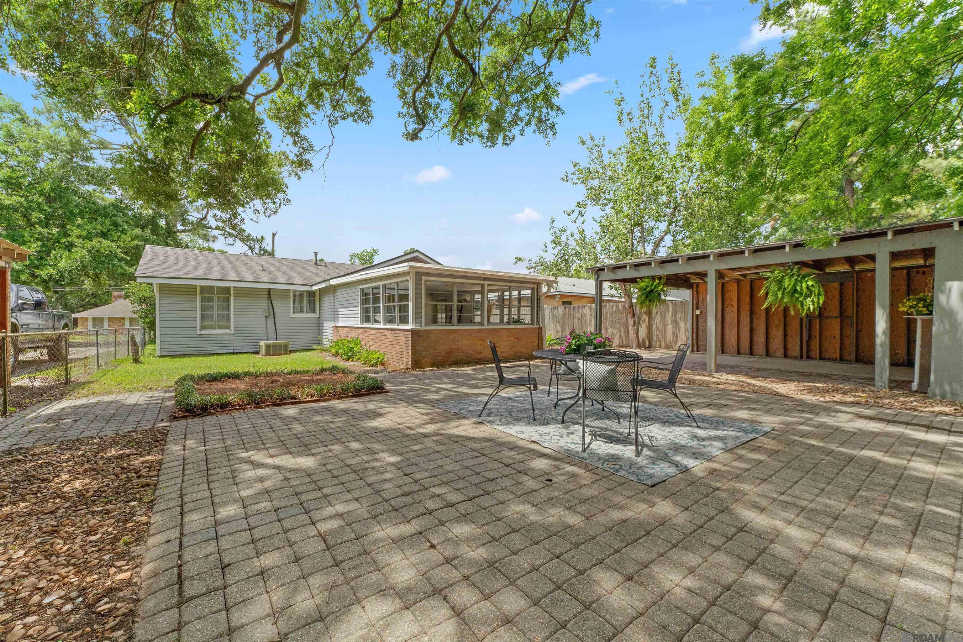 1958 Christian St, Baton Rouge, Louisiana image 25
