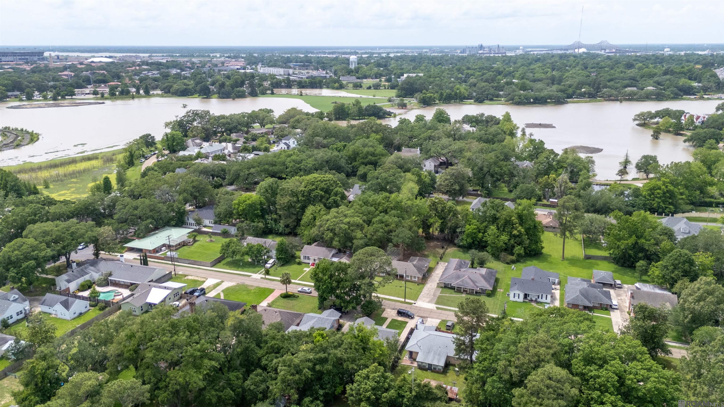 1958 Christian St, Baton Rouge, Louisiana image 29