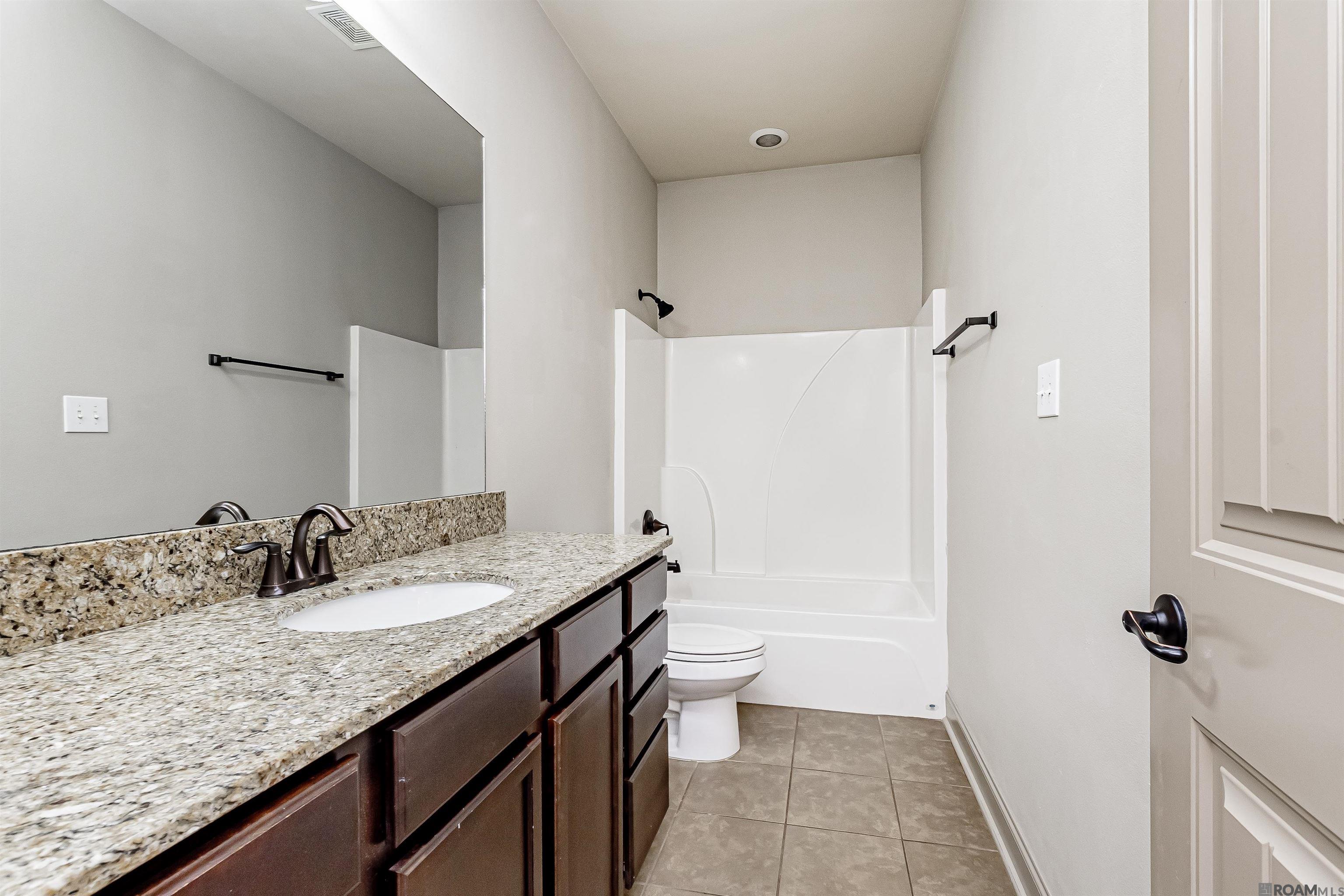 10561 Creek Haven Ln, Denham Springs, Louisiana image 18
